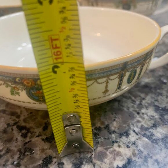 Set of 4 Vintage Double Handle Floral Cream Soup Bowls: Gold Trim England - Picture 11 of 12